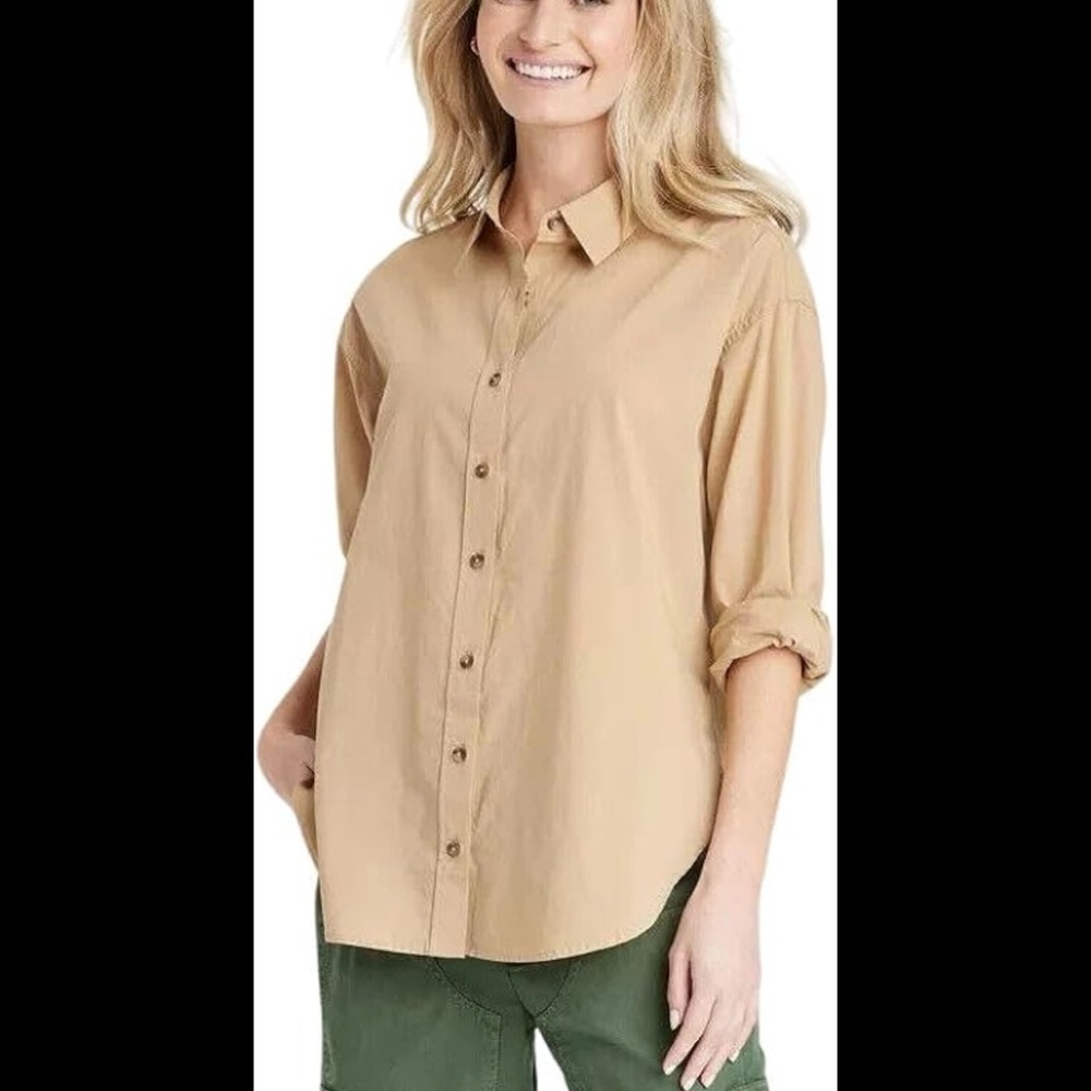 Universal Thread Beige Button-Down Shirt